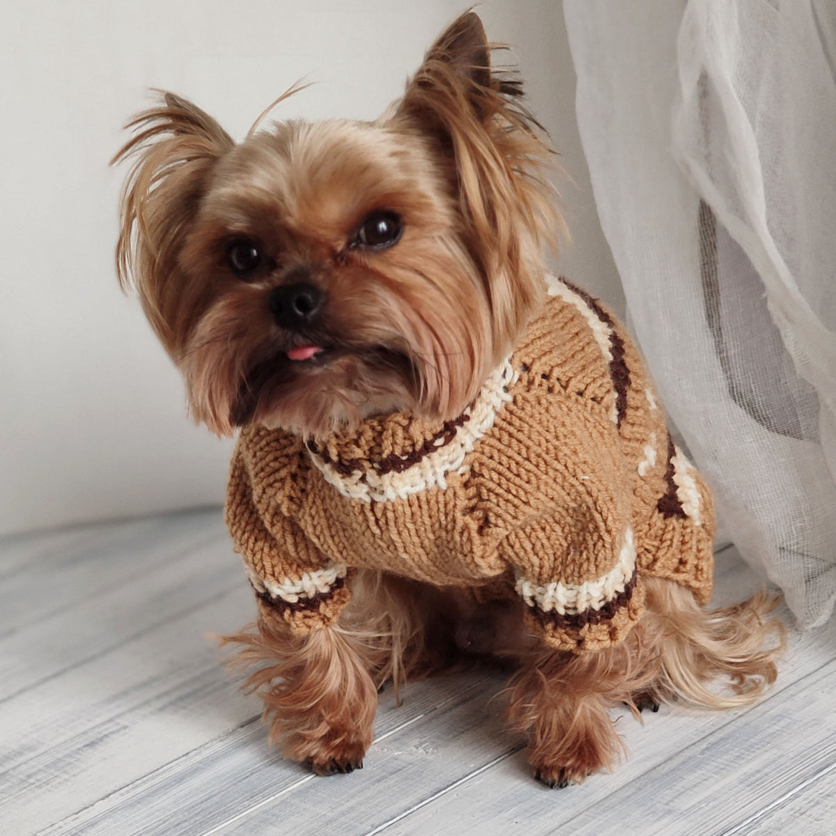 TailTailor® Handgestrickter Island-Hundepullover – Norweger-Muster aus Wolle für kleine Hunde & Katzen (Größe S & Maßanfertigung)